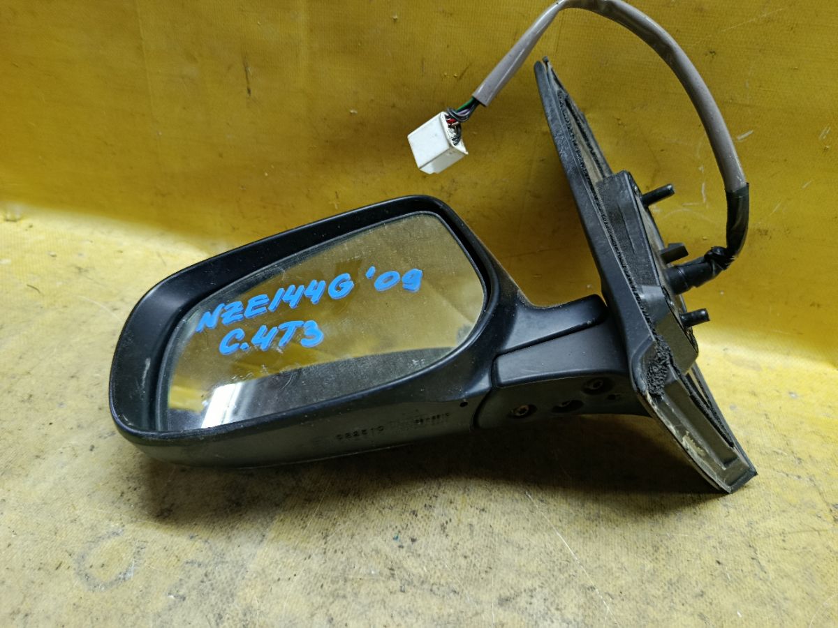 Зеркало двери боковой на Toyota Corolla Fielder NZE144G Фото 3