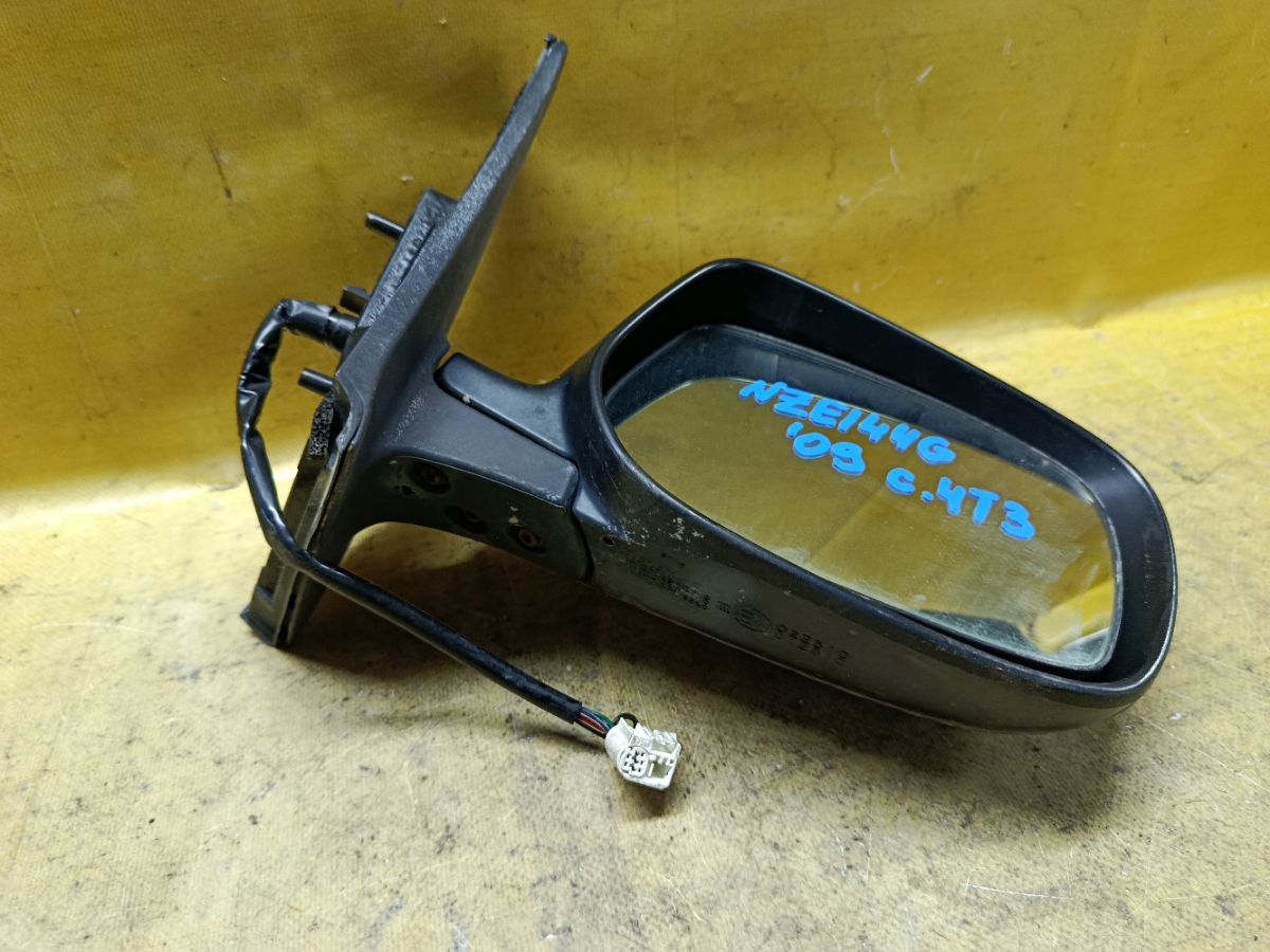 Зеркало двери боковой на Toyota Corolla Fielder NZE144G Фото 3