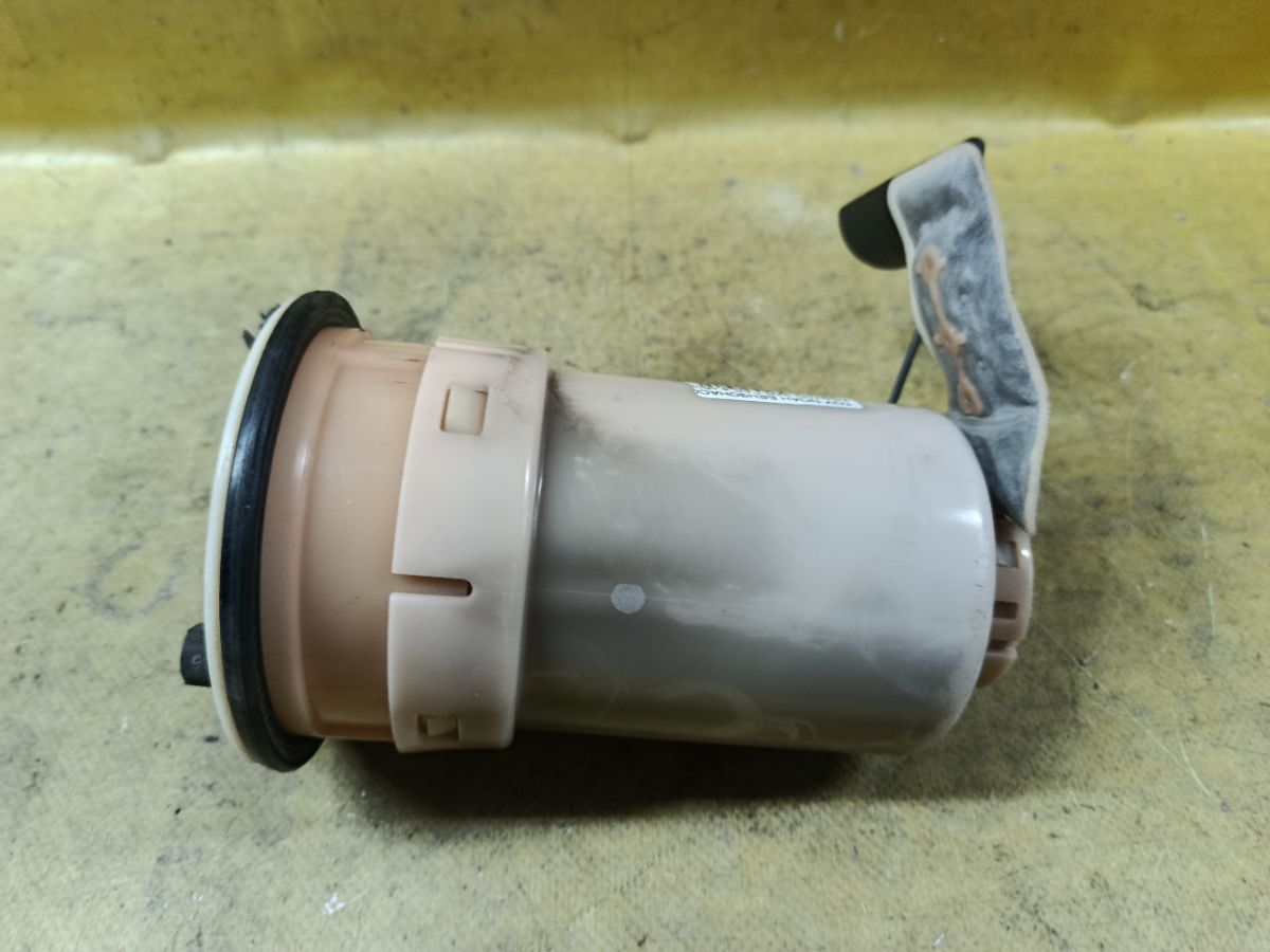 Бензонасос на Toyota Noah ZRR70G 3ZR-FAE Фото 2