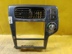 Консоль магнитофона на Nissan Terrano TR50 68260-2W100