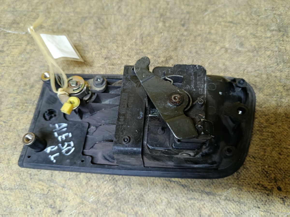 Ручка двери на Nissan Elgrand ALE50 Фото 2