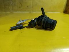 Насос омывателя стекла 85330-21010 на Toyota Vitz SCP90 2SZ-FE Фото 2