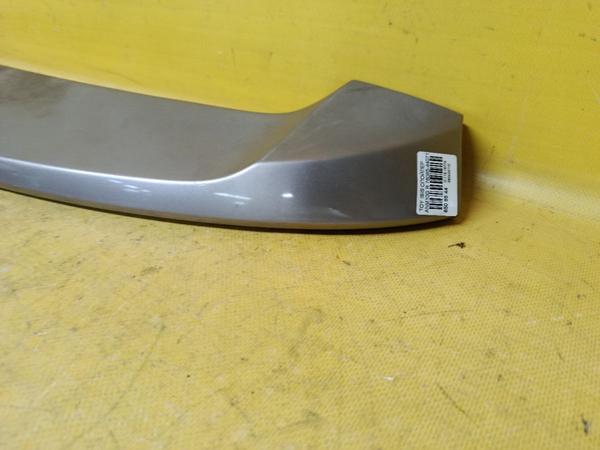 Спойлер 76085-44071 на Toyota Isis ANM10G Фото 2