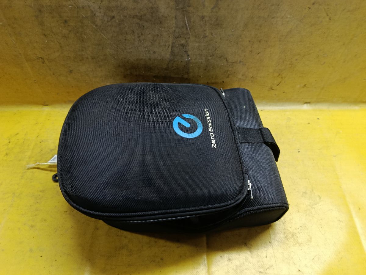 Зарядное устройство Nissan Leaf AZE0 EM57 29690-3NK0A Фото 1