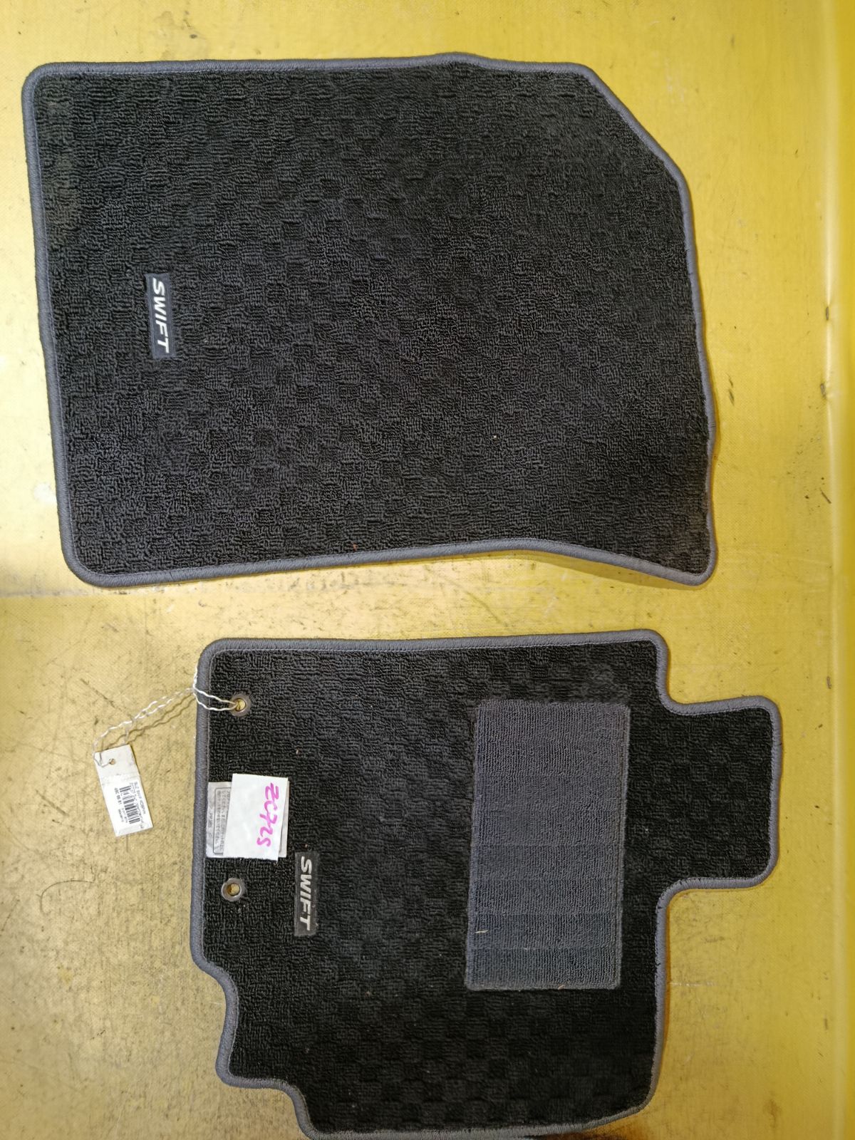 Коврик на Suzuki Swift ZC72S Фото 2