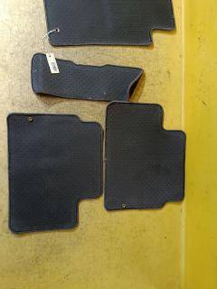 Коврик на Suzuki Swift ZC72S Фото 4