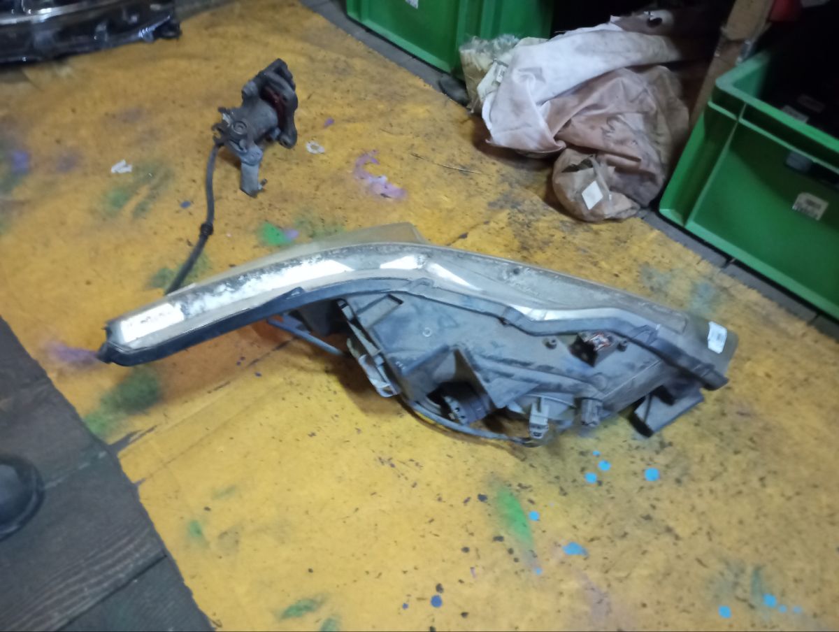 Фара 100-22652 100-22652 на Honda Stream RN6 Фото 7