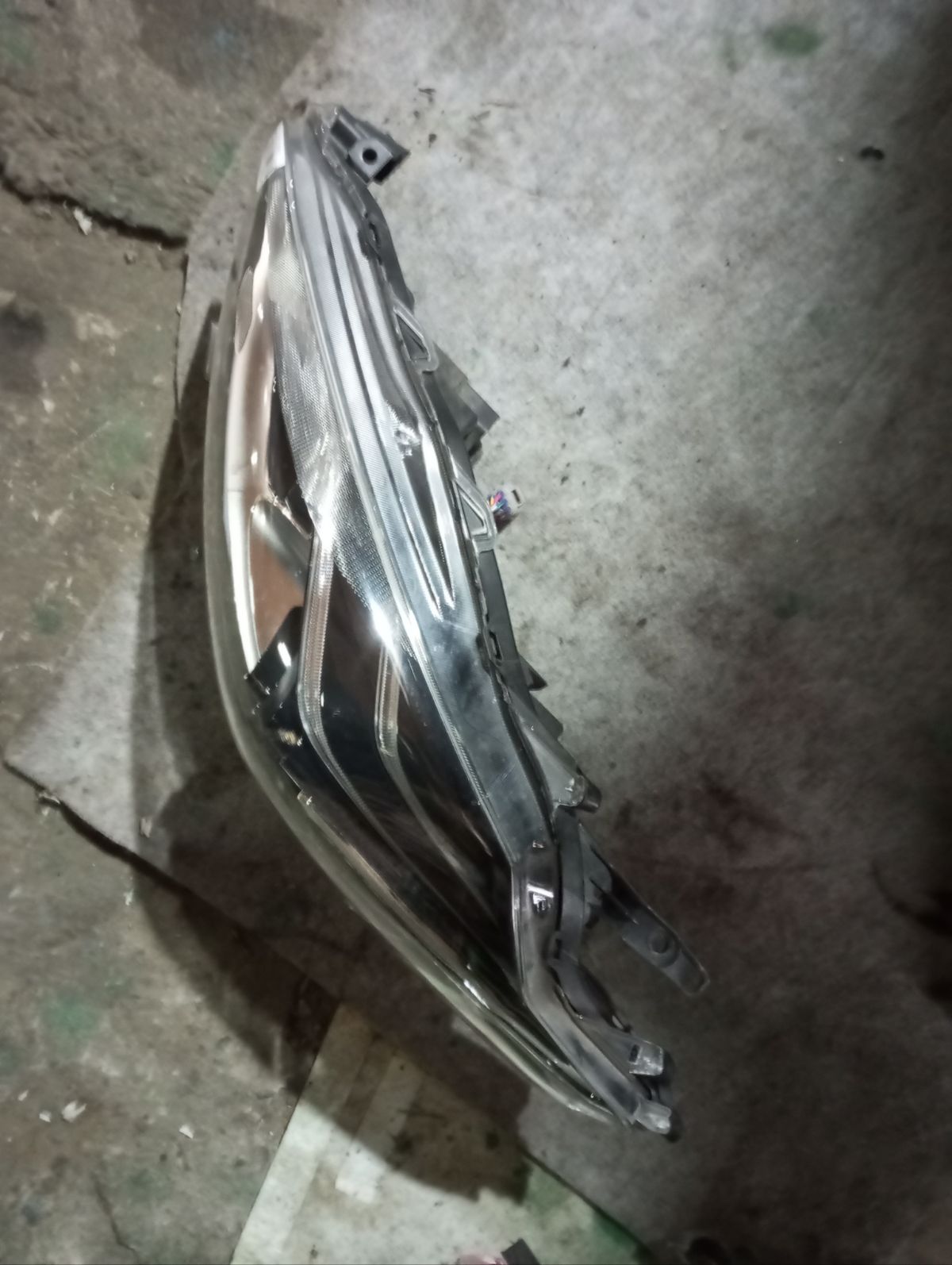 Фара 52-317 52-317,81150-52N00 на Toyota Sienta NSP170G Фото 9