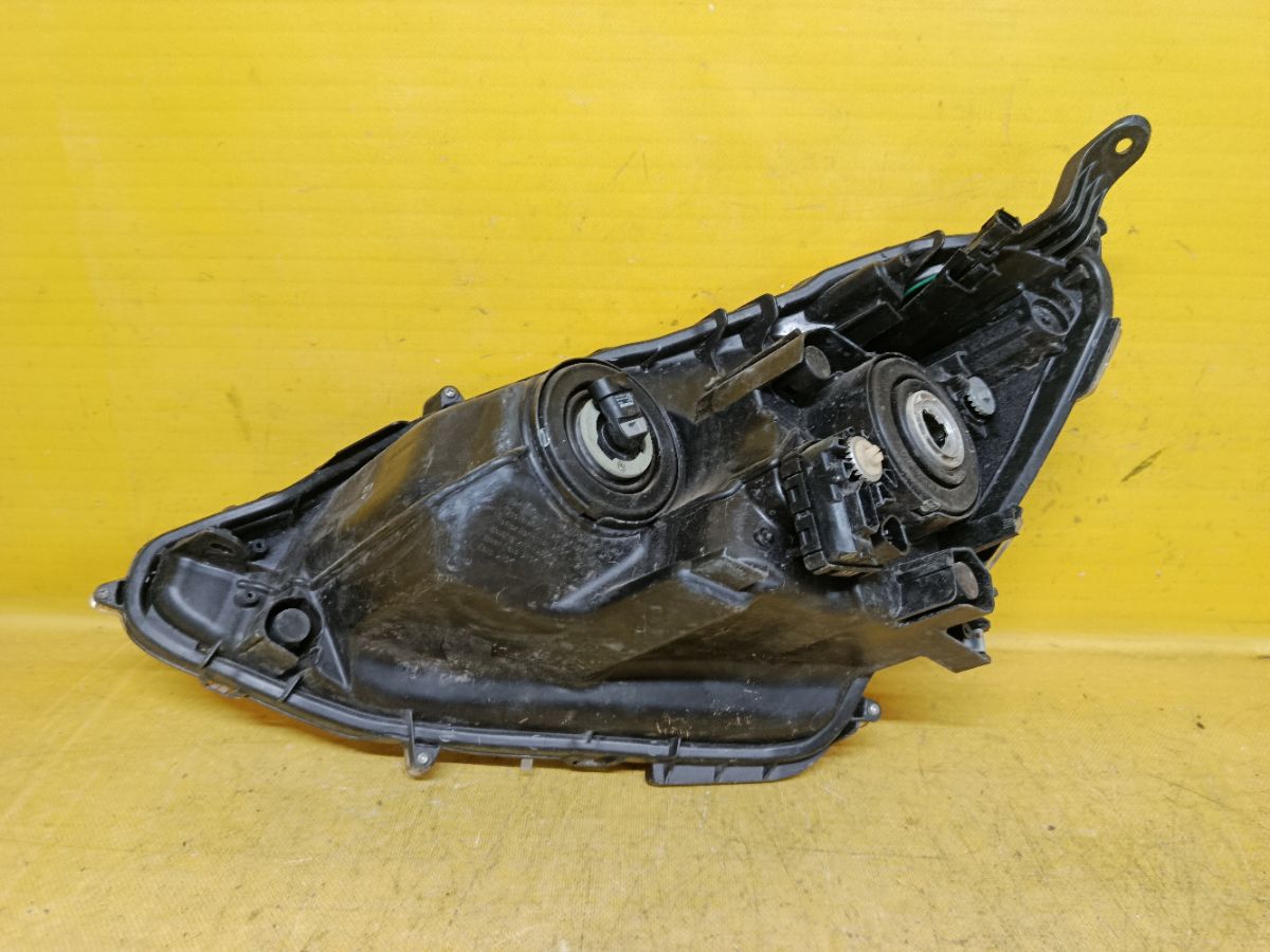 Фара 52-244 52-244 на Toyota Aqua NHP10 Фото 4