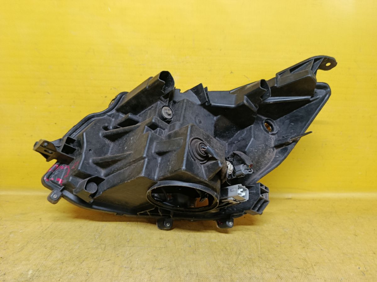 Фара W3918 W3918 на Toyota Tank M900A Фото 4