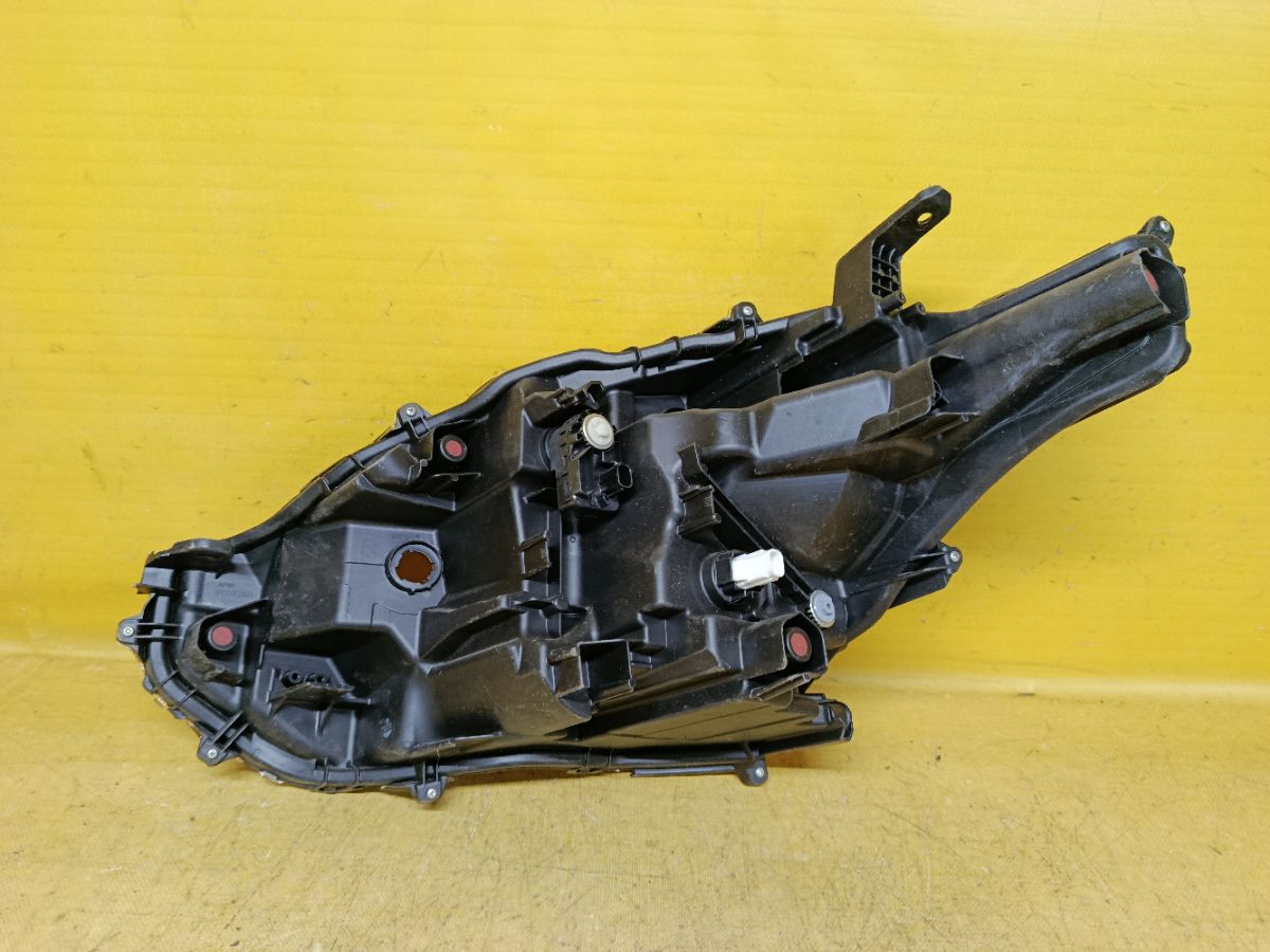 Фара 52-339 52-339 на Toyota Sienta MXPL10G Фото 4