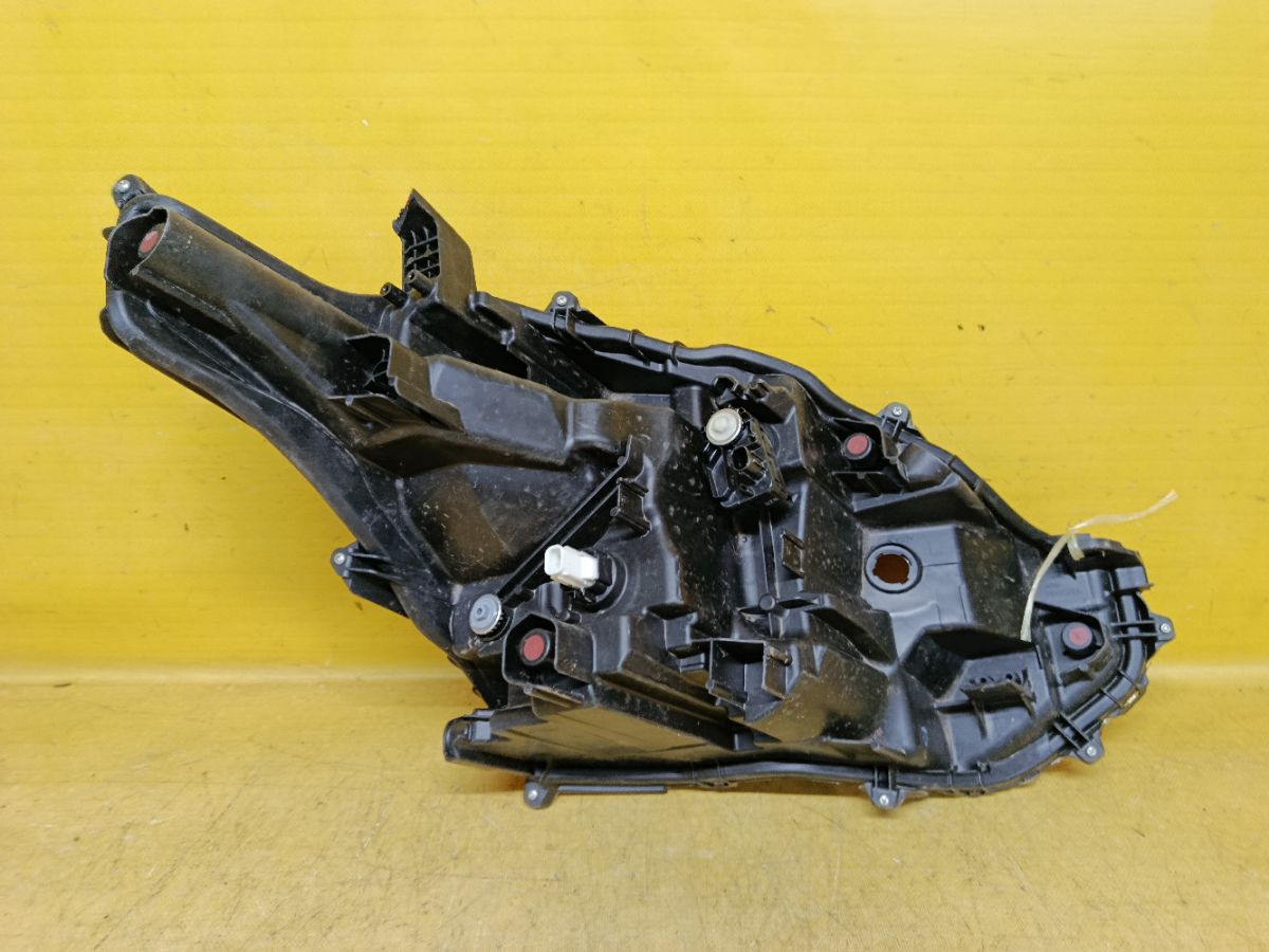 Фара 52-339 52-339 на Toyota Sienta MXPL10G Фото 5