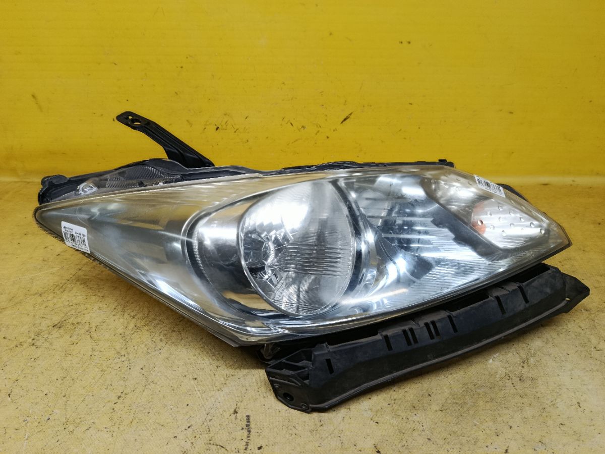Фара 100-62054 100-62054 на Honda Freed Hybrid GP3 Фото 1