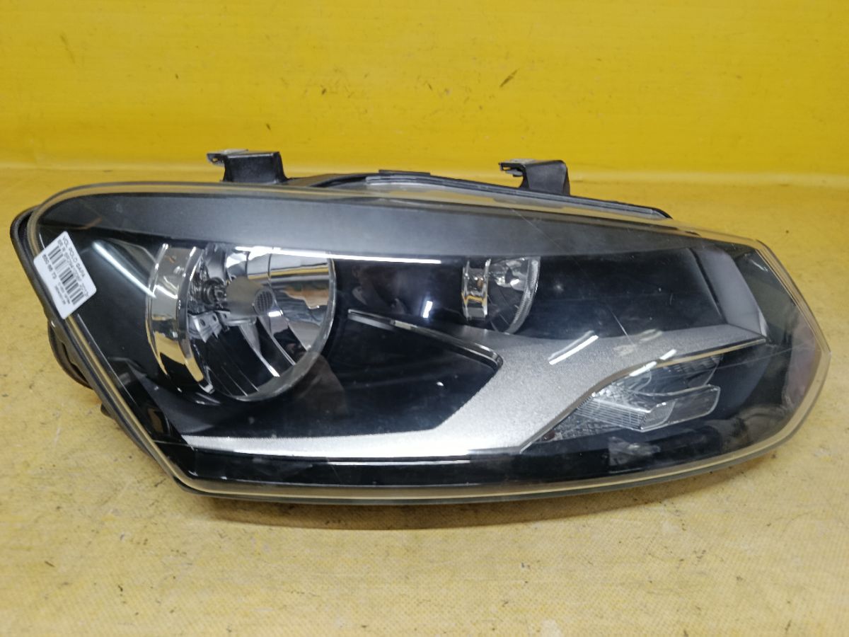 Фара 6R2941008F на Volkswagen Polo 6R Фото 1