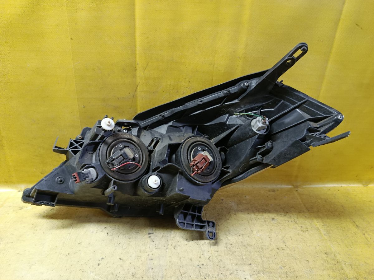 Фара 1698 1698 на Nissan Wingroad WFY11 Фото 4