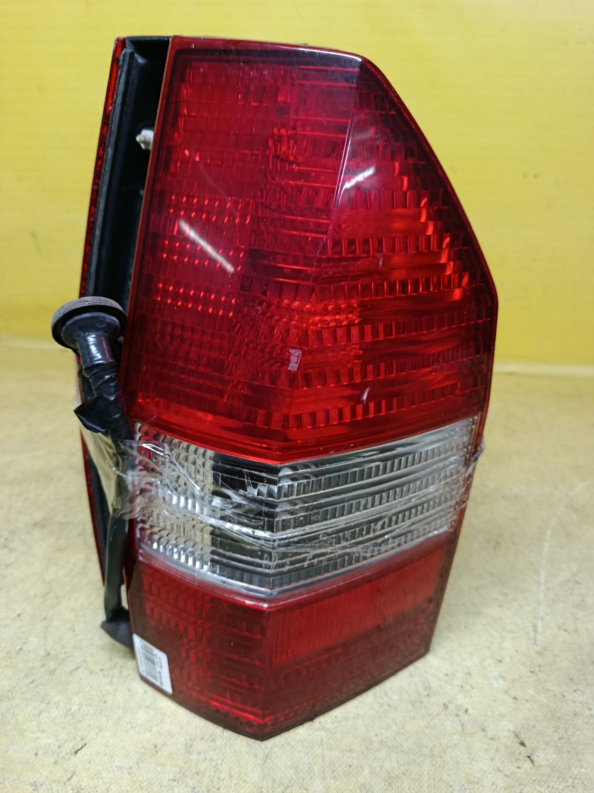 Стоп 220-87262 220-87262 на Mitsubishi Chariot Grandis N84W Фото 2