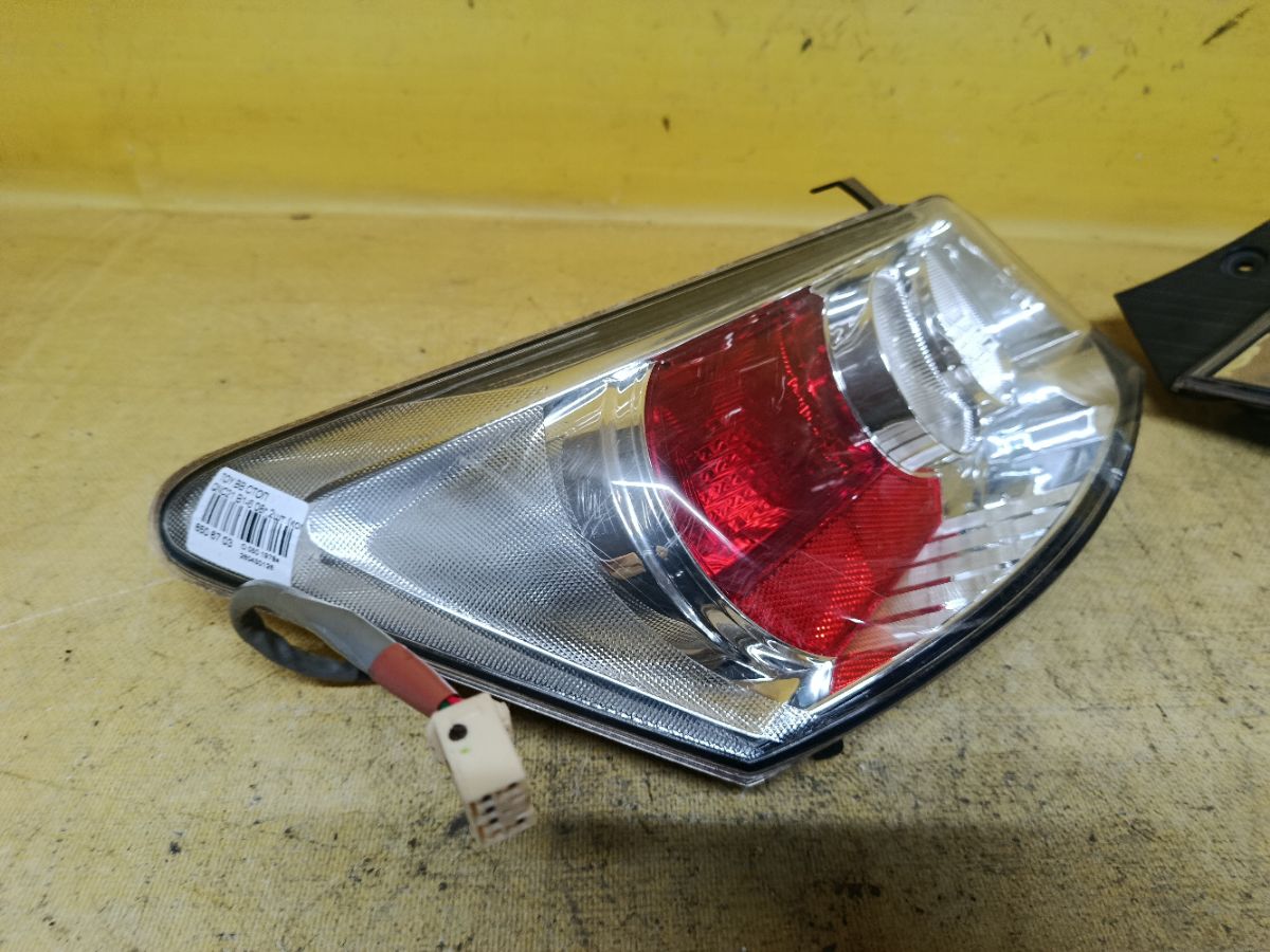 Стоп B1-6 B1-6 на Toyota Bb QNC21 Фото 2