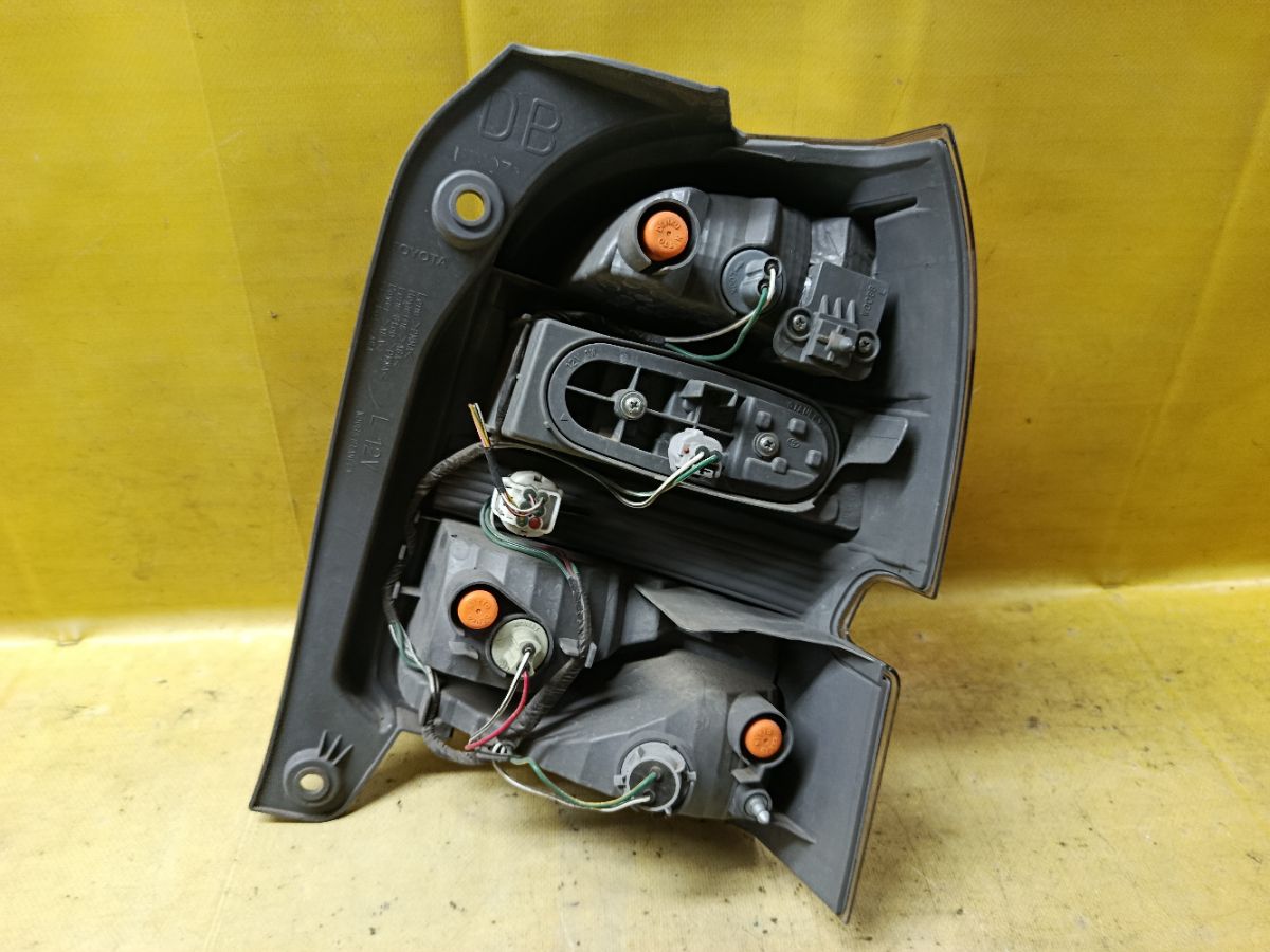 Стоп 52-262 52-262 на Toyota Spade NSP141 Фото 3