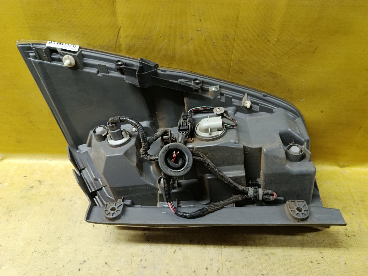 Стоп W0587 W0587 на Honda Stepwgn RK1 Фото 3