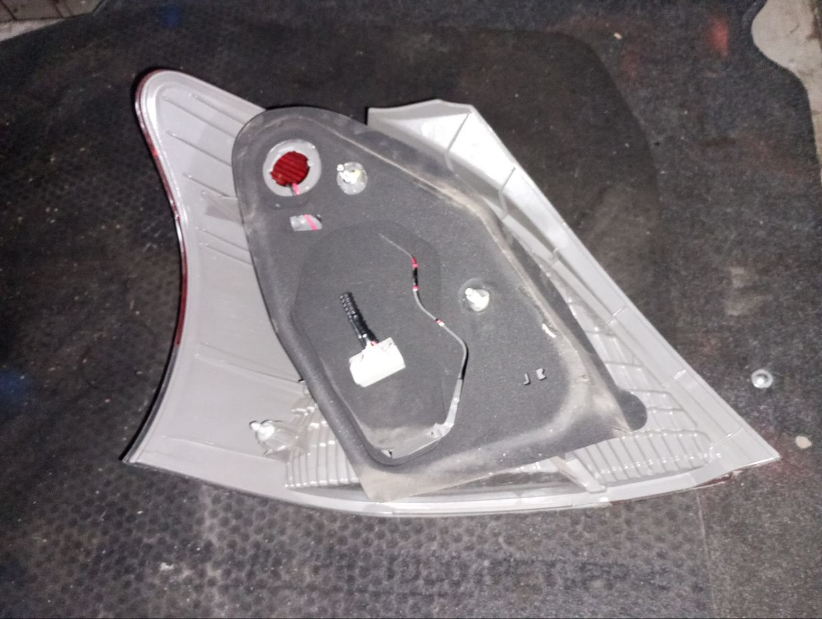 Стоп 52-187 52-187 на Toyota Vitz KSP90 Фото 6