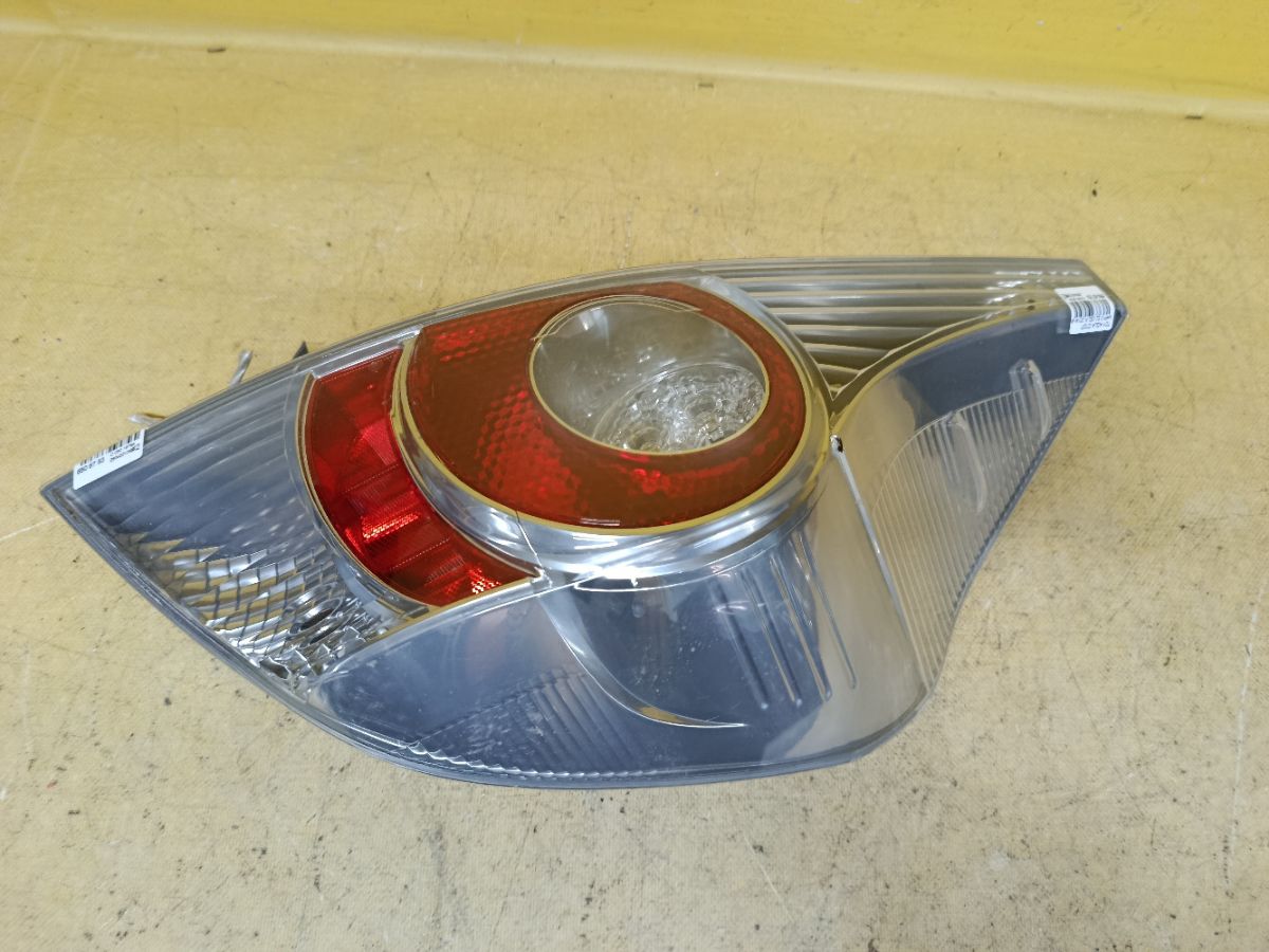 Стоп 52-252 52-252 на Toyota Aqua NHP10 Фото 1