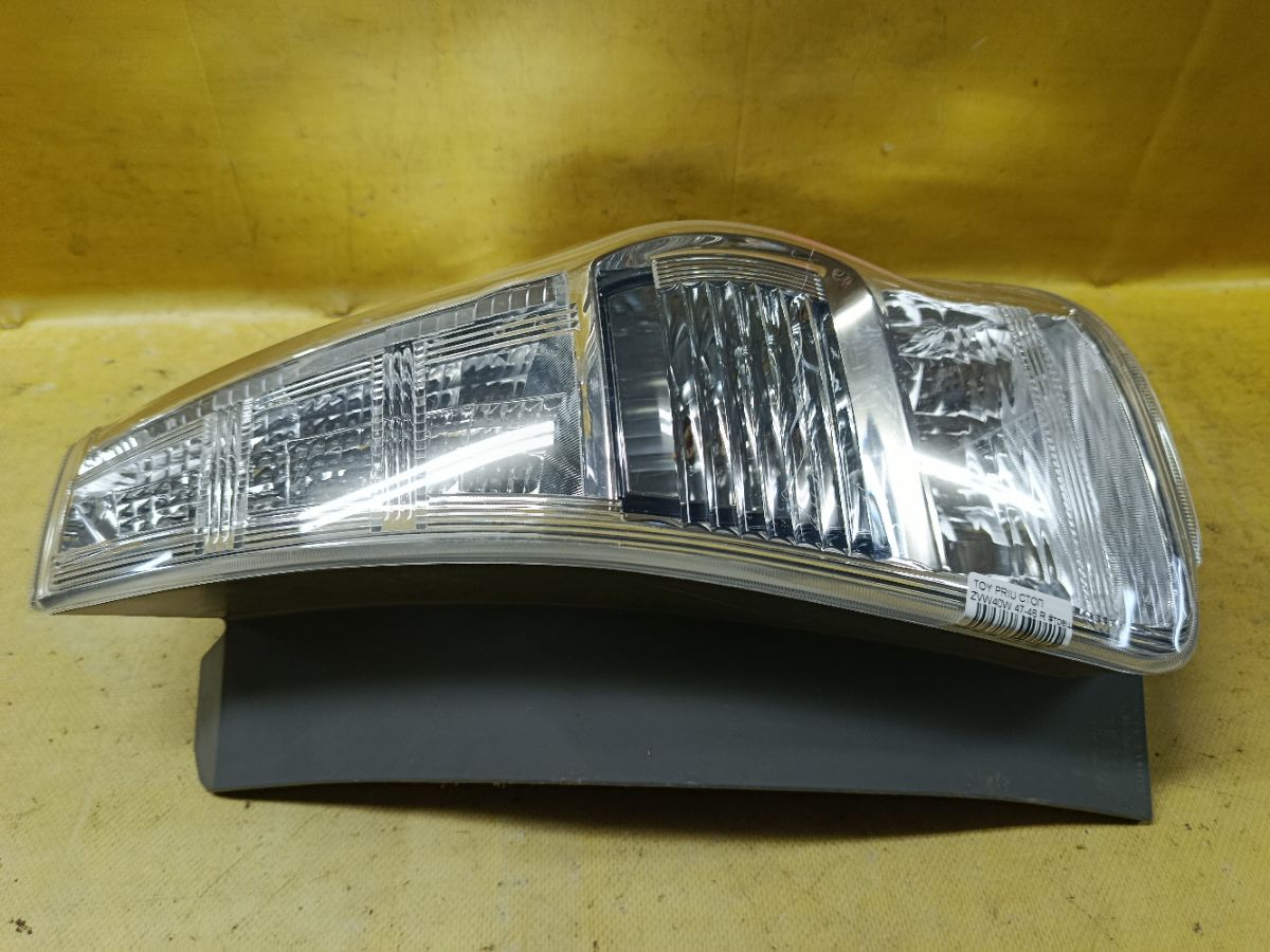 Стоп 47-46 47-46 на Toyota Prius Alpha ZVW40W Фото 5