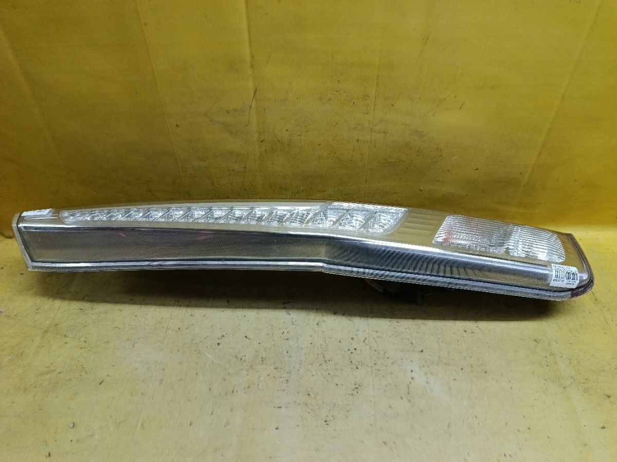 Стоп 220-51094 220-51094 на Daihatsu Move LA100S Фото 2