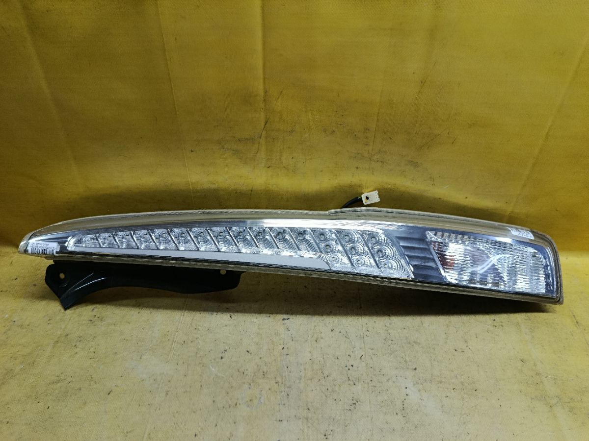 Стоп 220-51094 220-51094 на Daihatsu Move LA100S Фото 1