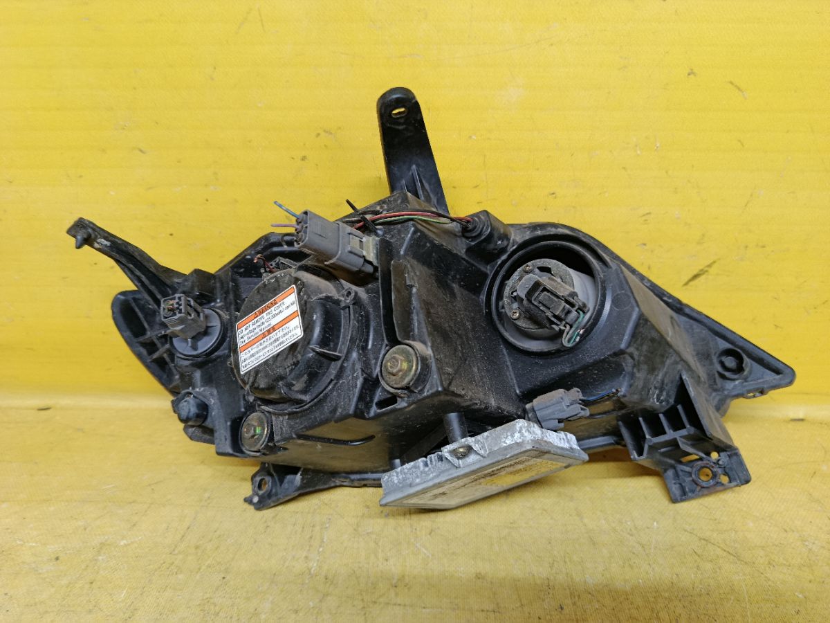 Фара P2632 P2632 на Mazda Demio DY3W Фото 3