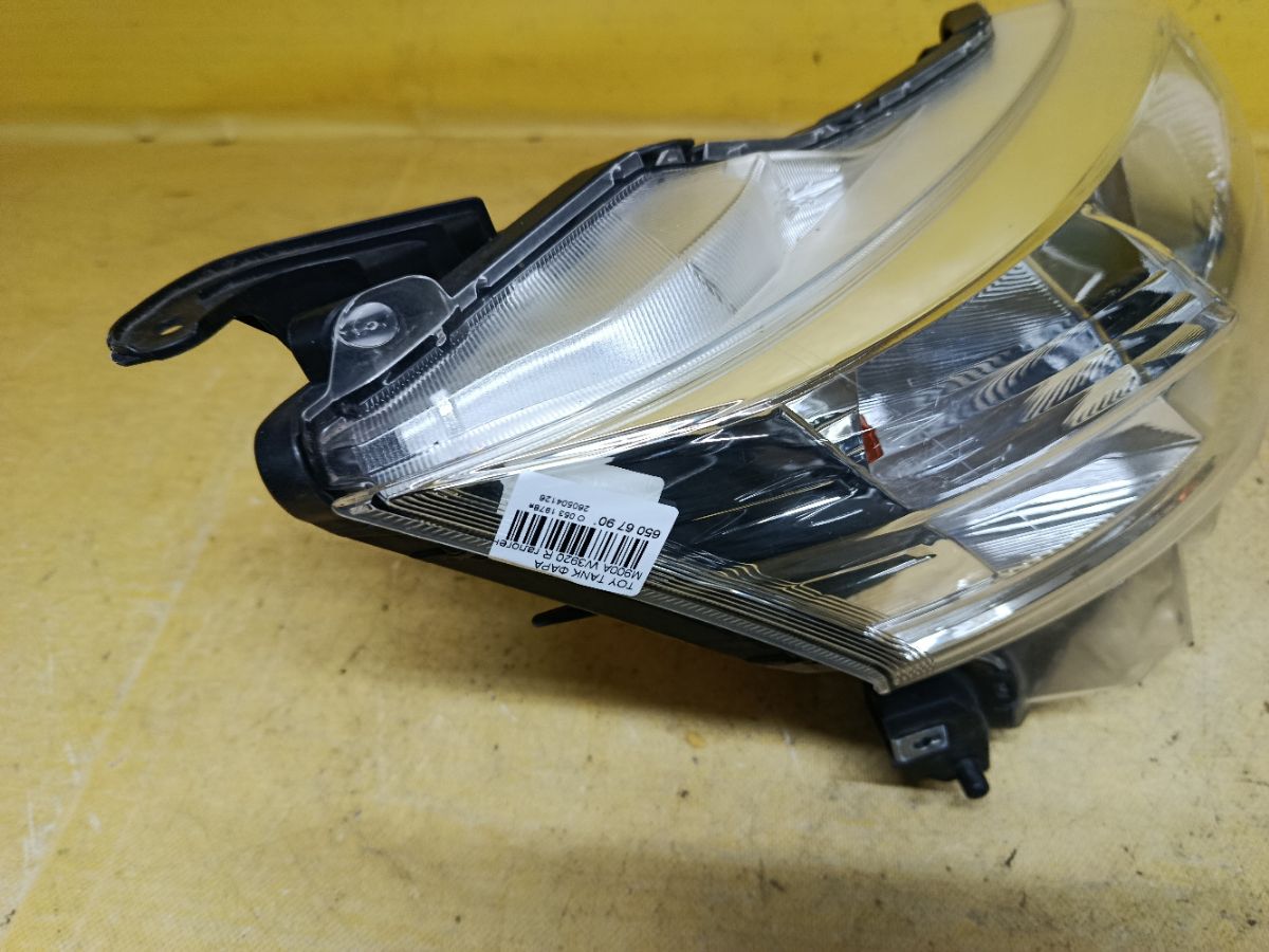 Фара W3920 W3920 на Toyota Tank M900A Фото 2