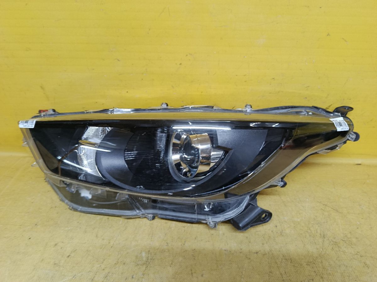 Фара K0-1 K0-1 на Toyota Yaris MXPH10 Фото 1