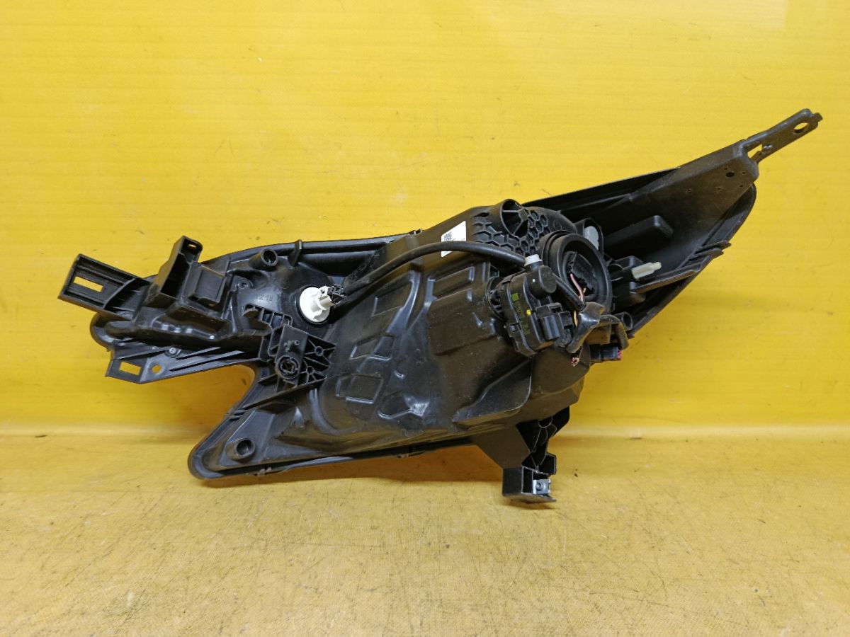 Фара 1868 1868 на Nissan Note E12 Фото 4