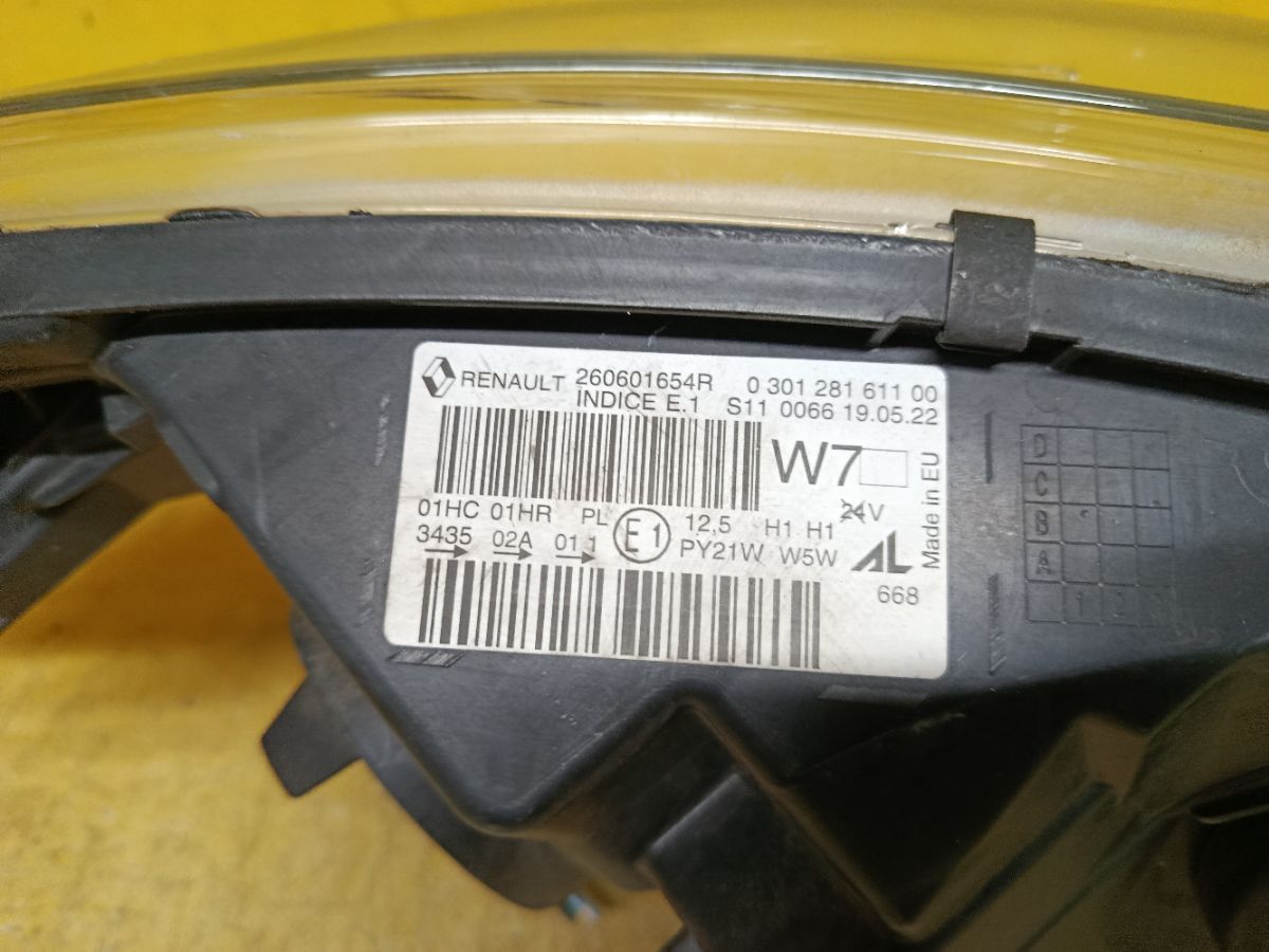 Фара 260601654R, 030128161100 на Renault Captur VF12R Фото 4
