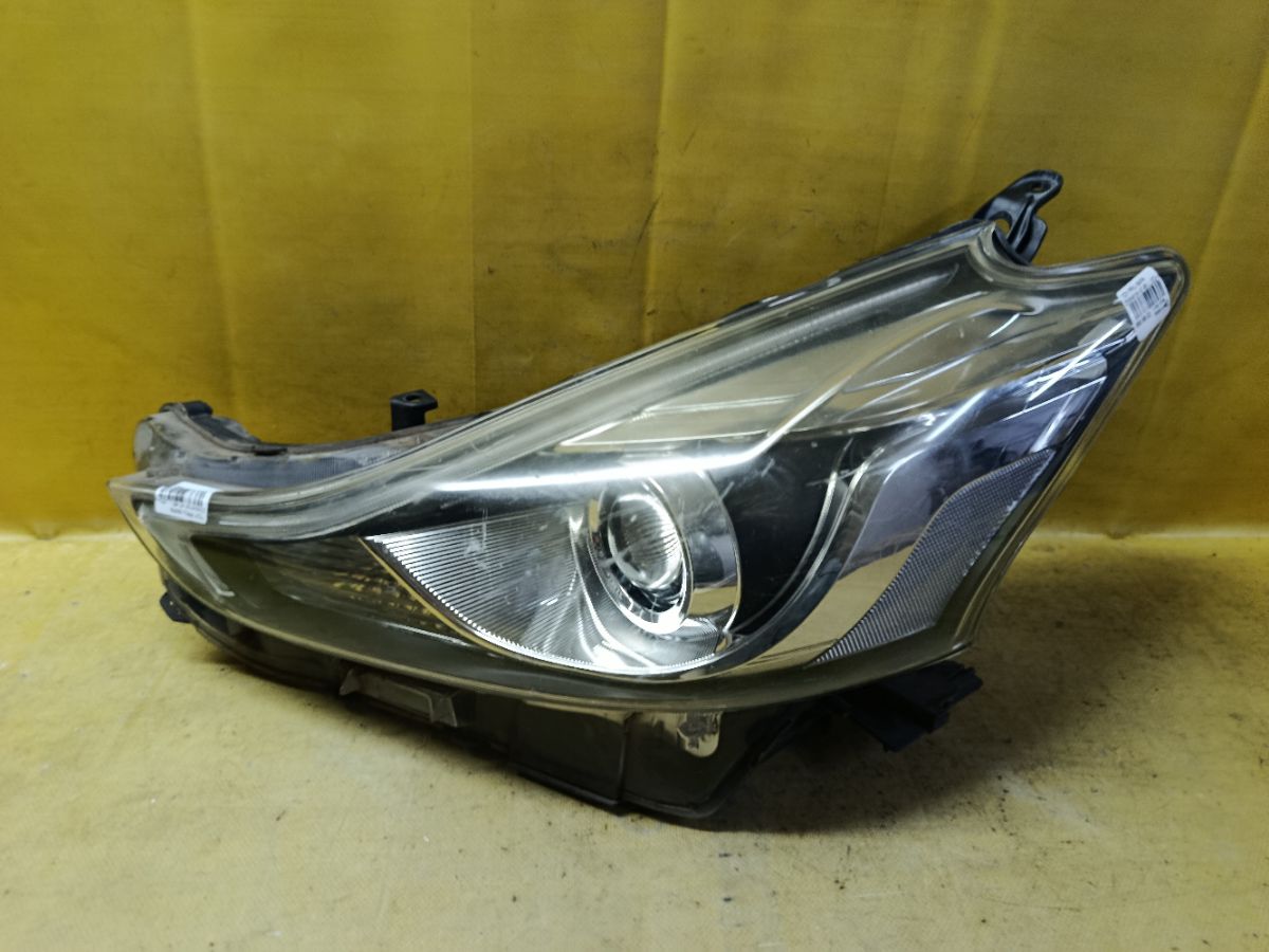 Фара 47-65 47-65 на Toyota Prius Alpha ZVW41W Фото 1