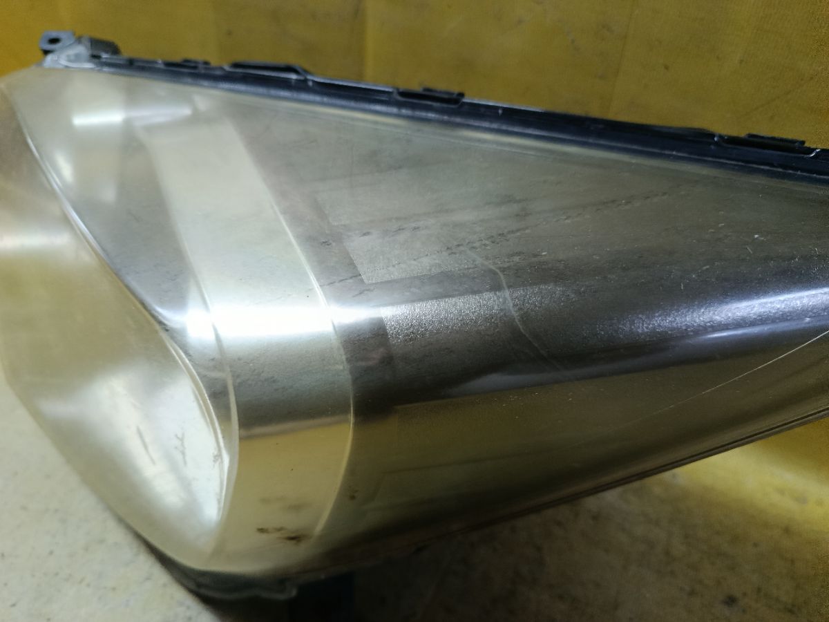 Фара 52-212 52-212 на Toyota Ractis NCP120 Фото 3