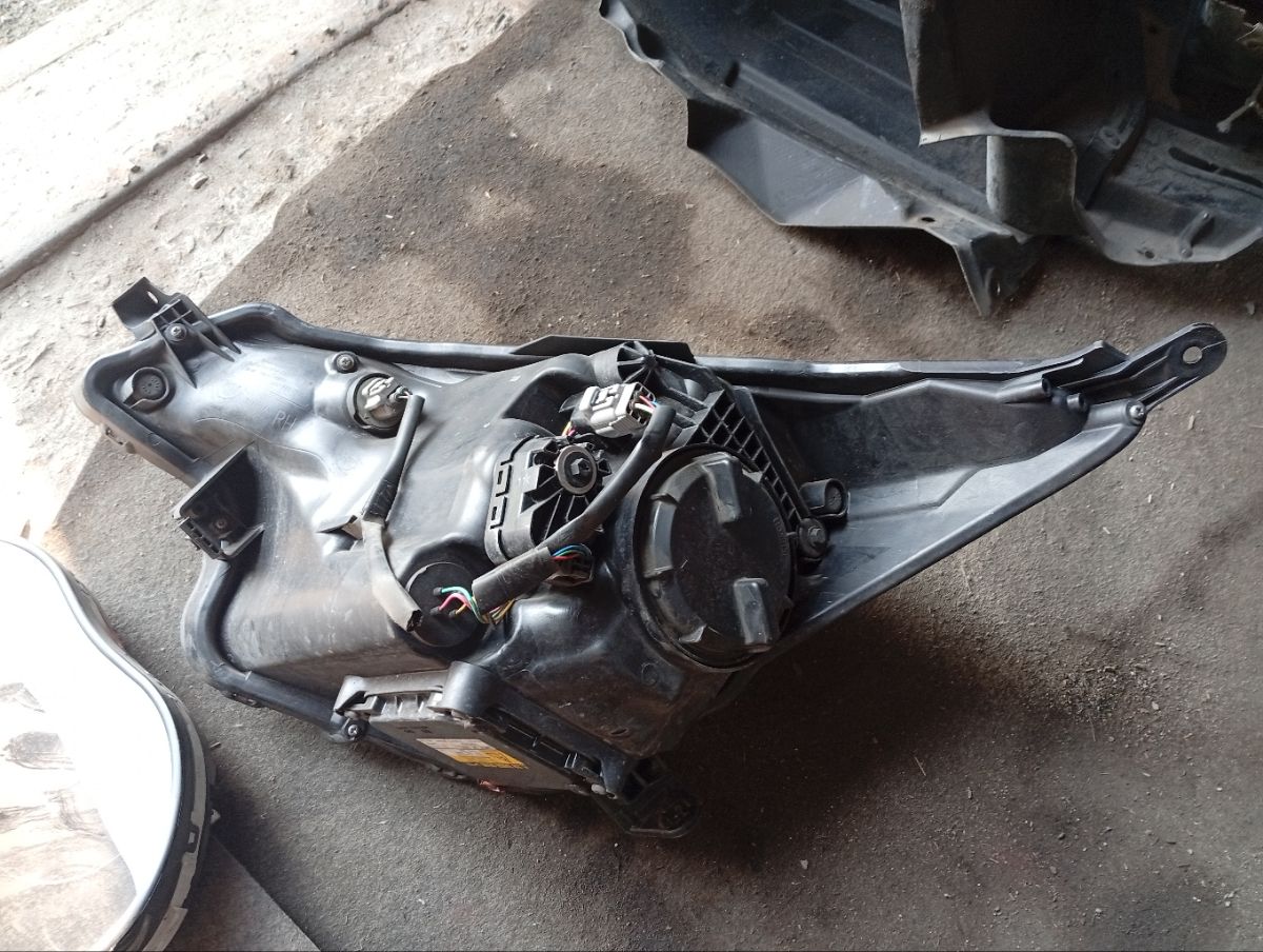Фара 52-212 52-212 на Toyota Ractis NCP120 Фото 7