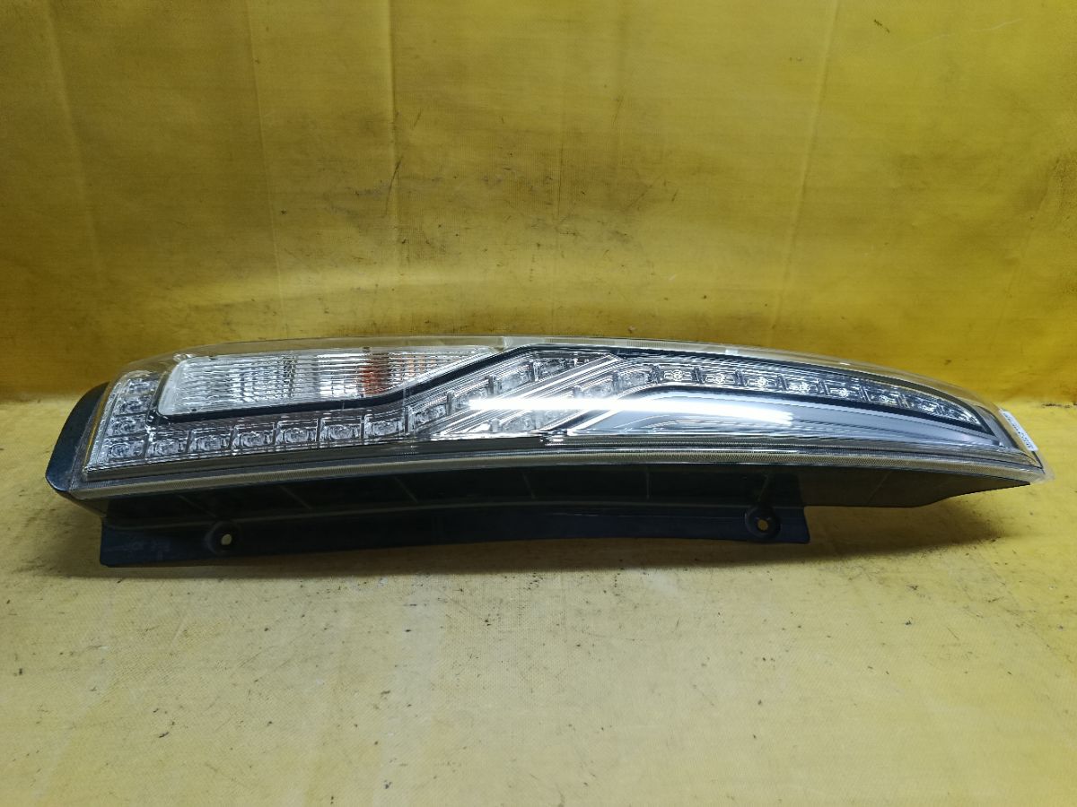 Стоп 220-23682 220-23682 на Nissan Serena HFC26 Фото 3