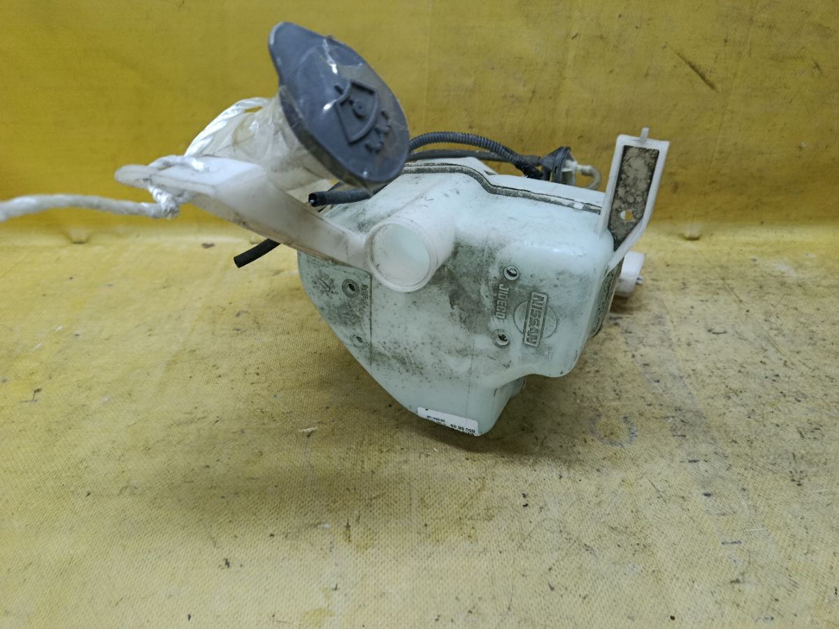 Бачок омывателя 28919AX000 на Nissan Note E11 Фото 4