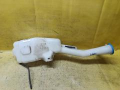 Бачок омывателя на Honda Stream RN6