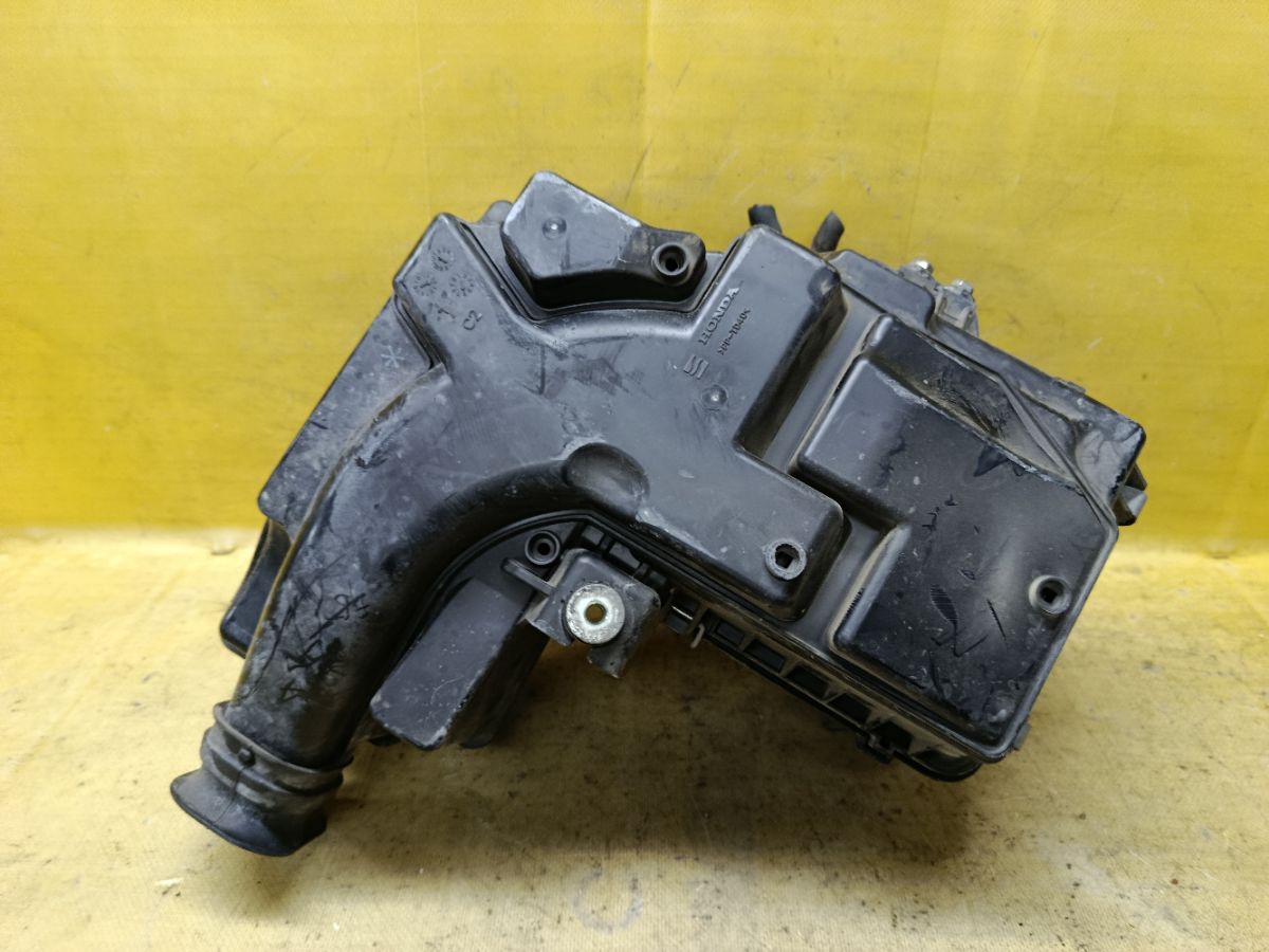 Корпус воздушного фильтра на Honda Fit GE6 L13A Фото 2