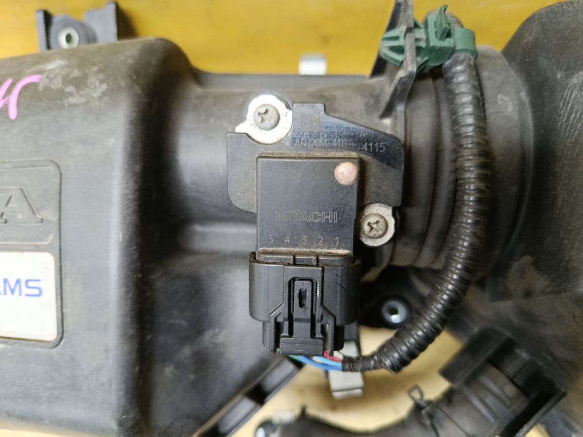 Корпус воздушного фильтра на Honda N-Wgn JH1 S07A Фото 2
