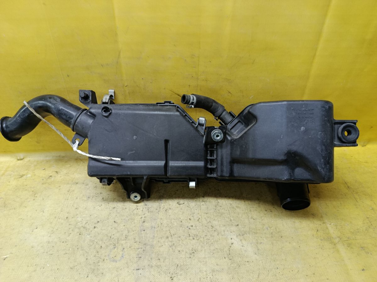 Корпус воздушного фильтра на Honda N-Wgn JH1 S07A Фото 3