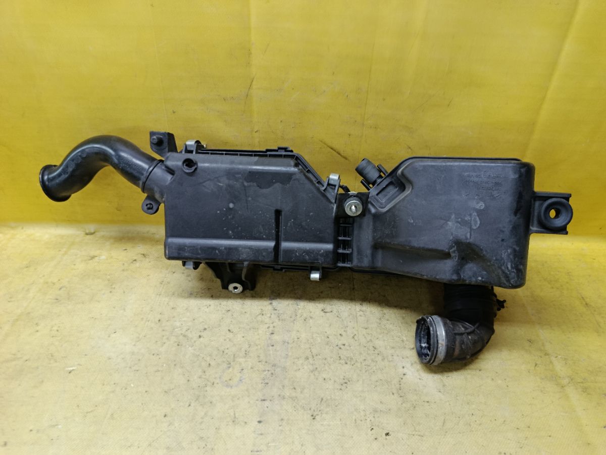 Корпус воздушного фильтра на Honda N-Wgn JH1 S07A Фото 2