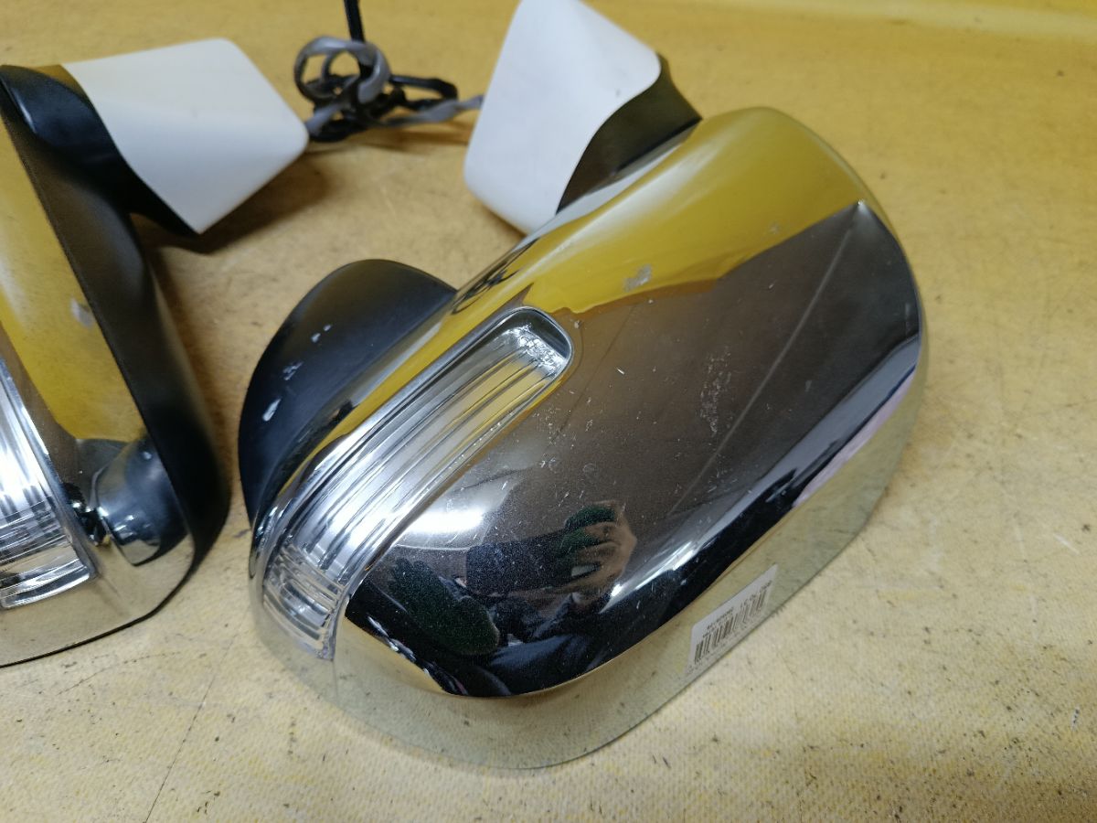 Зеркало двери боковой на Toyota Noah ZRR70G Фото 4