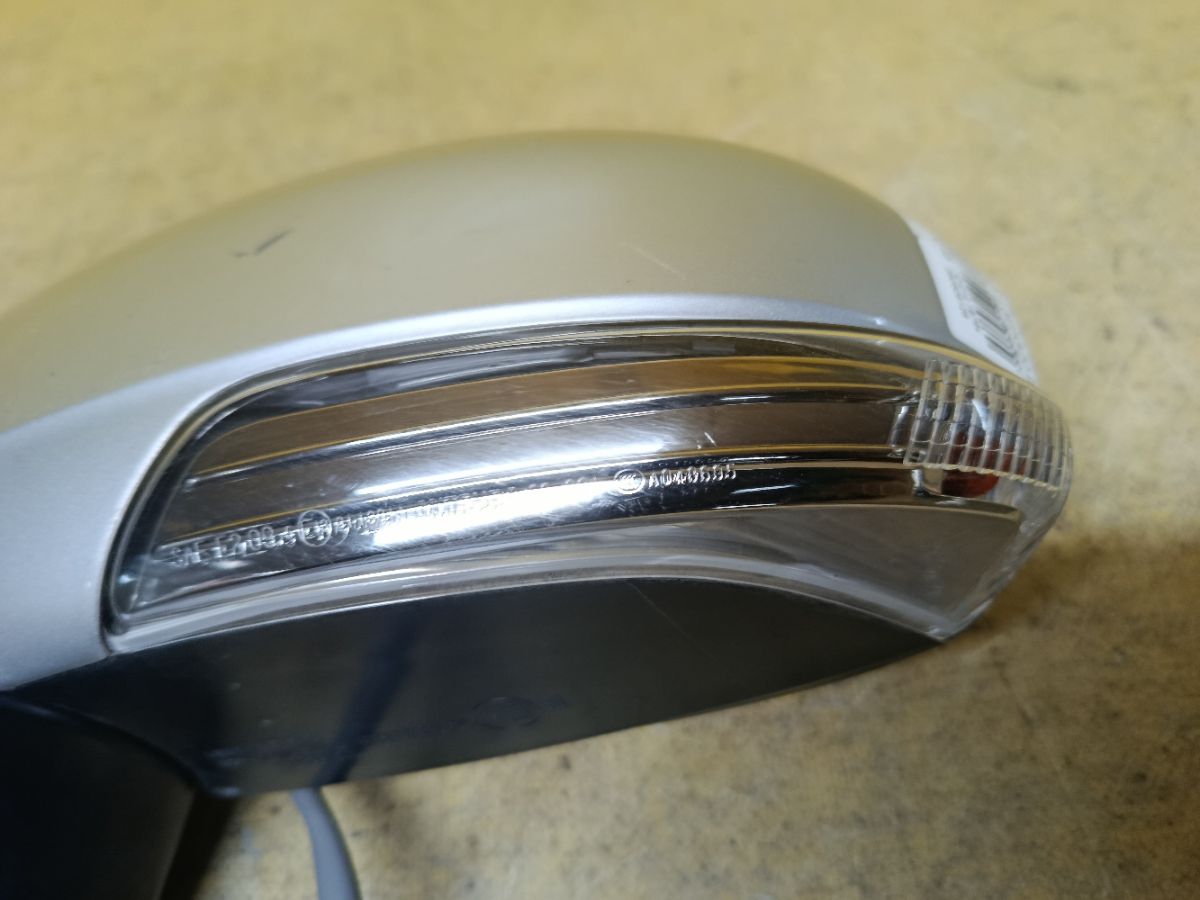 Зеркало двери боковой на Toyota Ractis NCP120 Фото 3