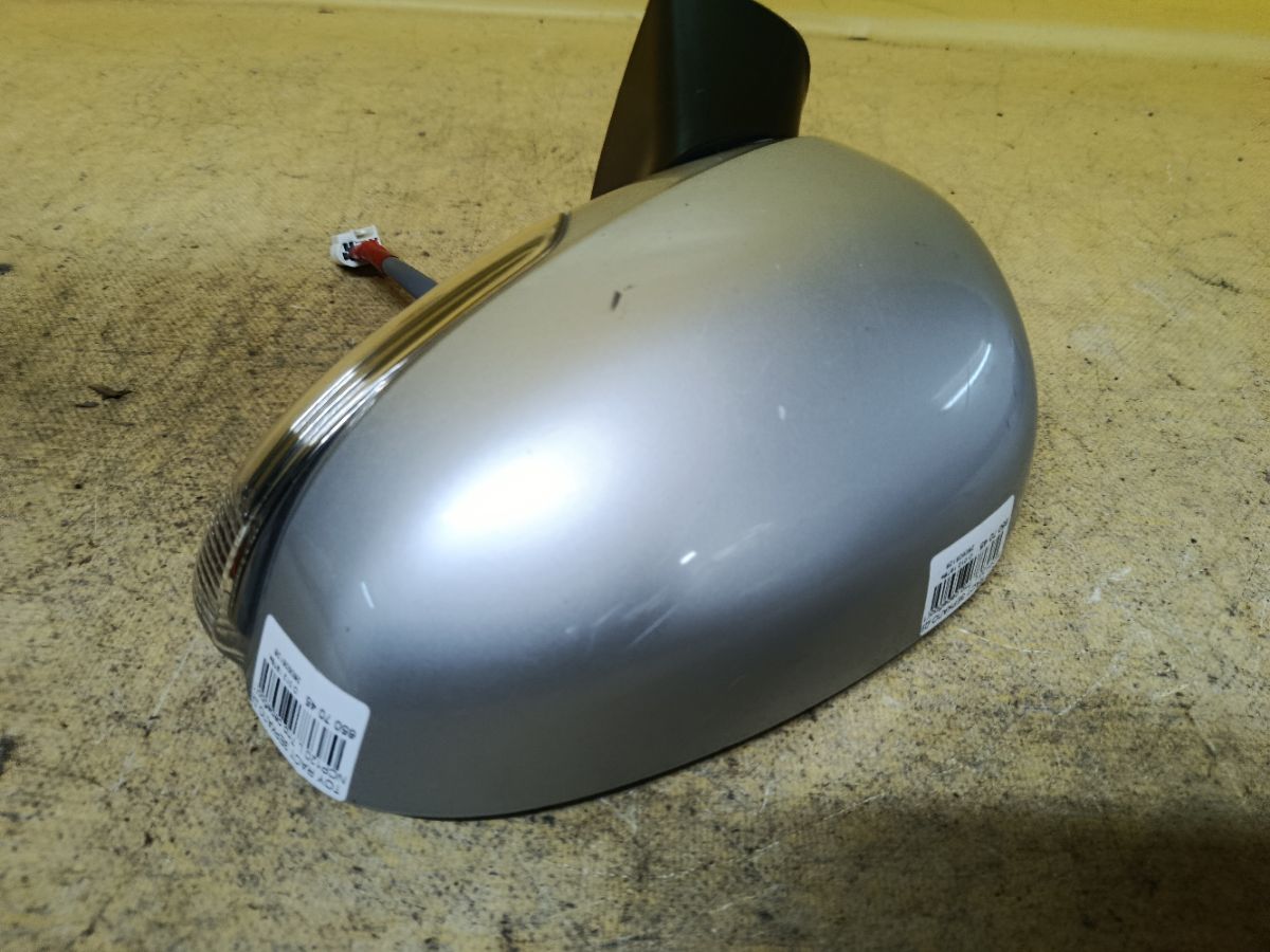 Зеркало двери боковой на Toyota Ractis NCP120 Фото 4