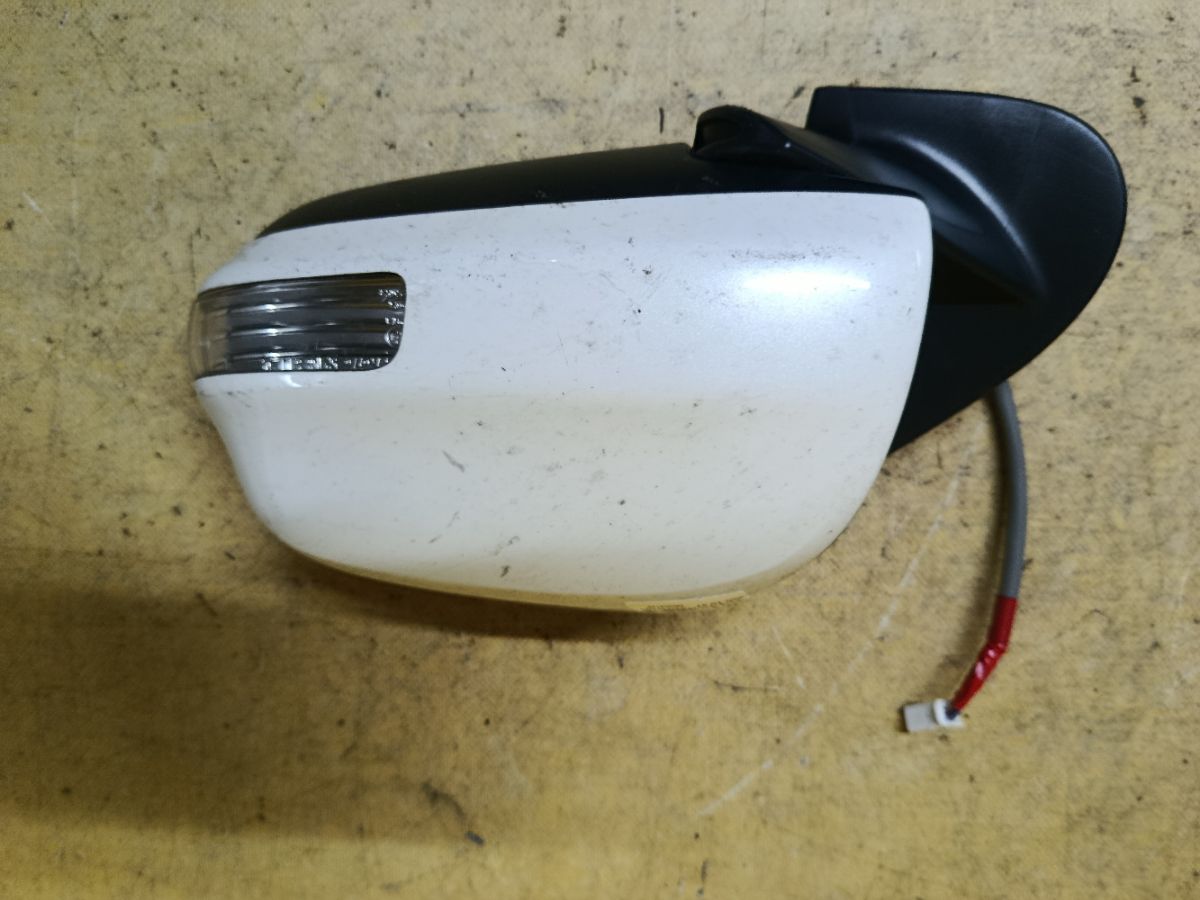 Зеркало двери боковой на Toyota Sienta NCP81G Фото 1