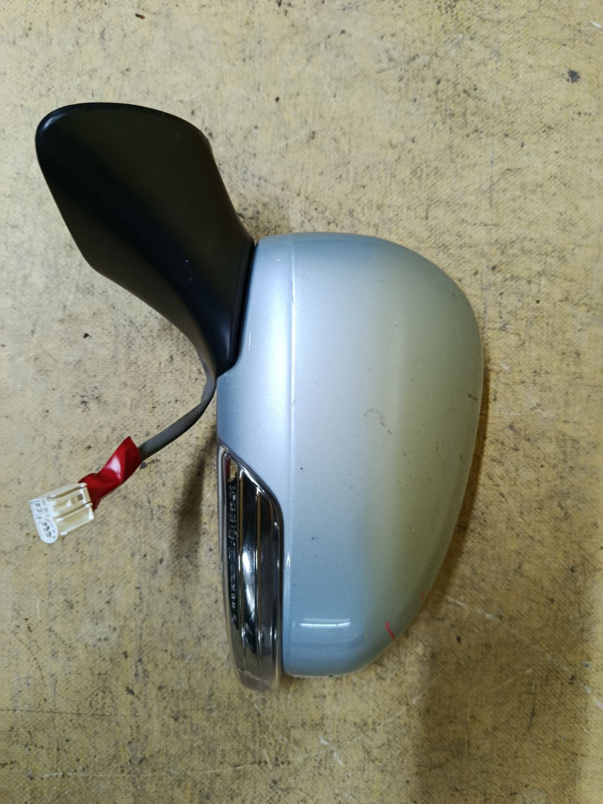 Зеркало двери боковой на Toyota Prius Alpha ZVW41W Фото 1