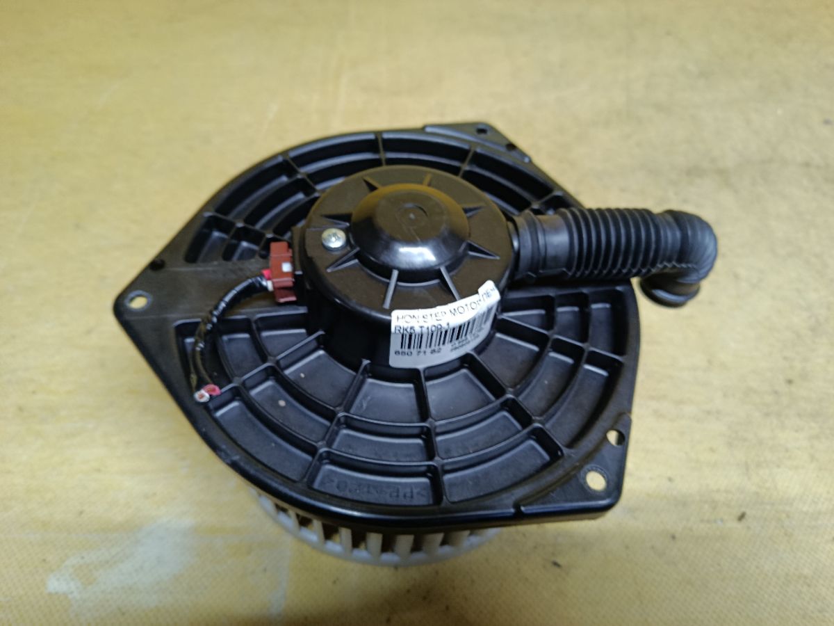 Мотор печки на Honda Stepwgn RK5 Фото 1