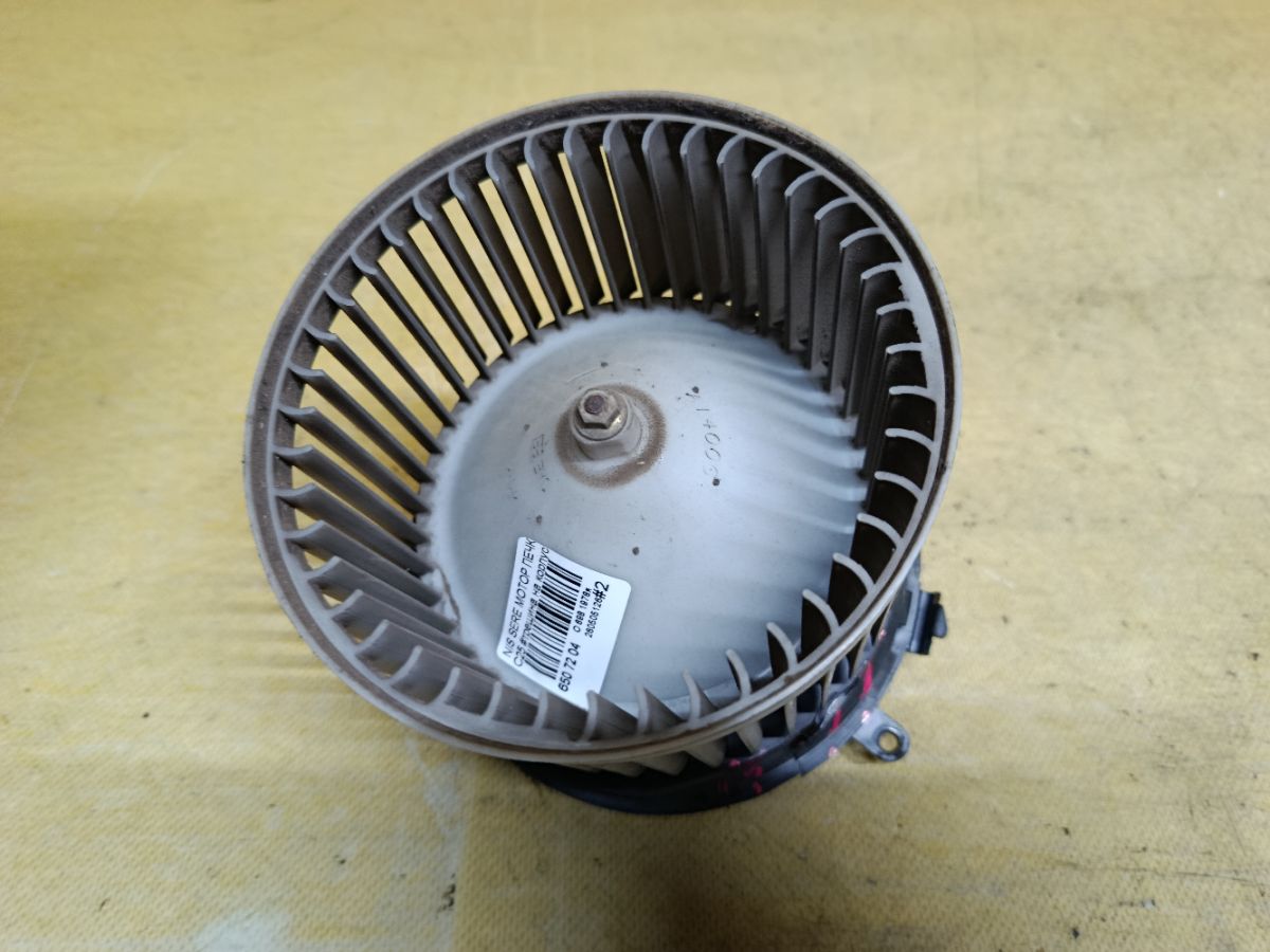 Мотор печки 27225EN000, 27225EN00B, 27225EN00C на Nissan Serena C25 Фото 2